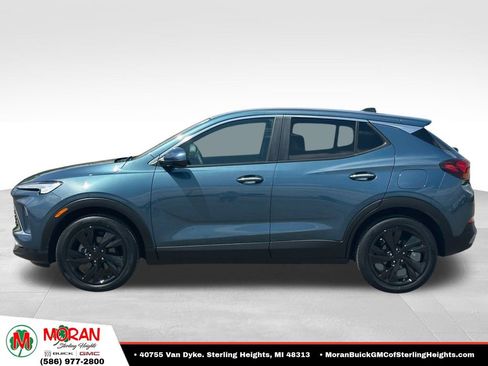 Certified 2024 Buick Encore GX Preferred w/ Comfort Package FWD image 2