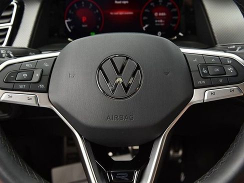Certified 2024 Volkswagen Atlas Cross Sport SEL Premium R-Line AWD/4WD image 17