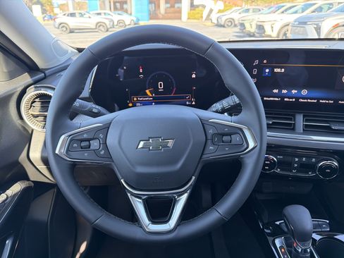 New 2026 Chevrolet Trax ACTIV w/ Sunroof Package image 22