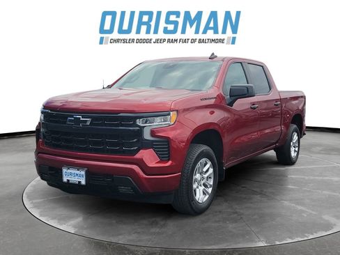 Used 2024 Chevrolet Silverado 1500 RST w/ Convenience Package II AWD/4WD image 2