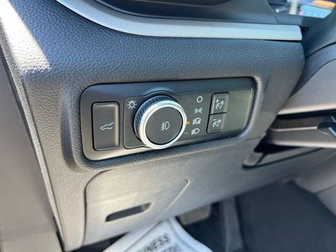 Certified 2024 Ford Explorer XLT w/ Equipment Group 202A AWD/4WD image 8