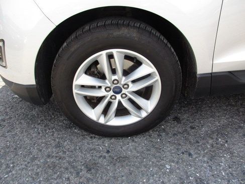 Used 2017 Ford Edge SEL w/ Equipment Group 201A AWD/4WD image 12