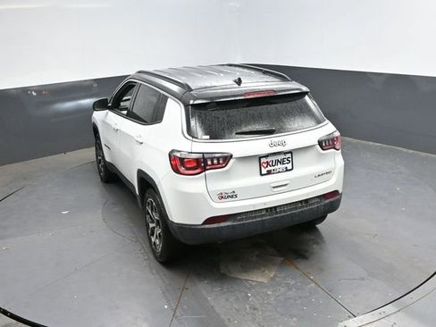 Used 2026 Jeep Compass Limited AWD/4WD image 40