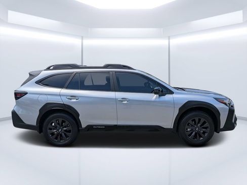 Certified 2023 Subaru Outback Onyx Edition AWD/4WD image 2