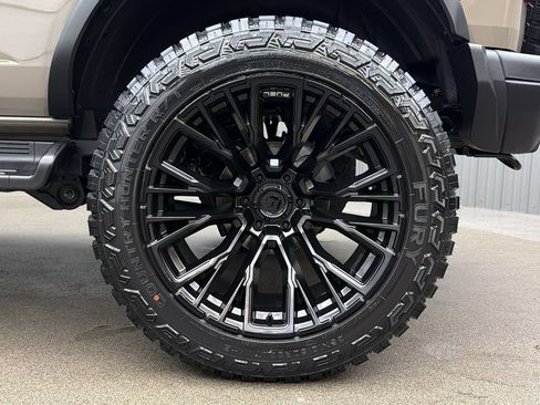 Used 2026 Ford Bronco Heritage Edition AWD/4WD image 12