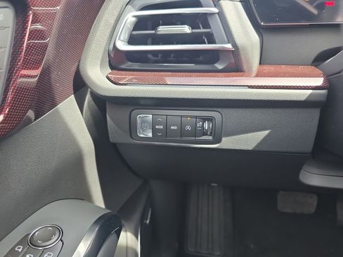 New 2026 Chevrolet Traverse RS image 16