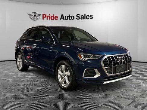 Used 2019 Audi Q3 2.0T Premium Plus w/ Premium Plus Package AWD/4WD image 3