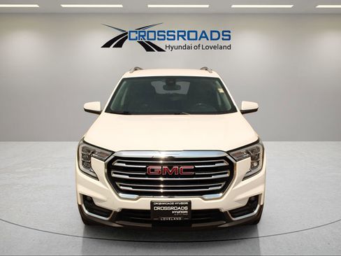 Used 2022 GMC Terrain SLT image 8
