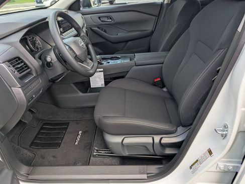 New 2026 Nissan Rogue S image 14