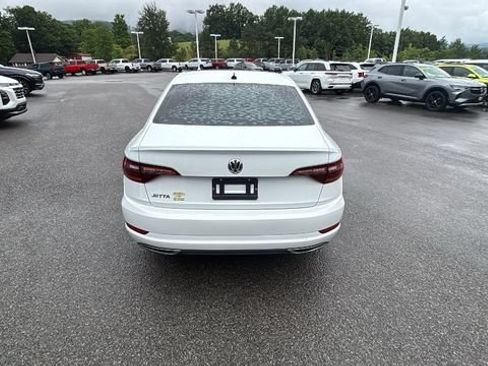 Used 2019 Volkswagen Jetta R-Line FWD image 5