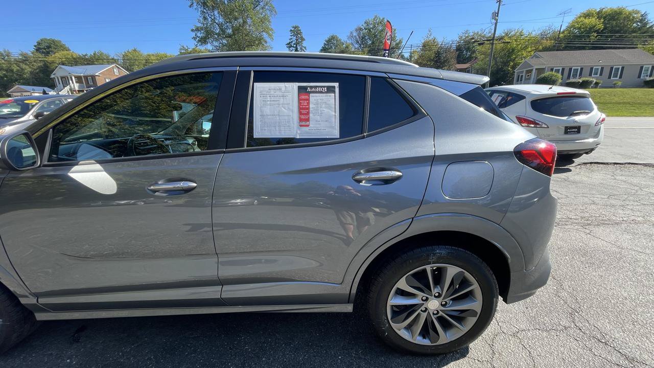 Used 2020 Buick Encore GX Preferred w/ Sport Touring Package AWD/4WD image 5