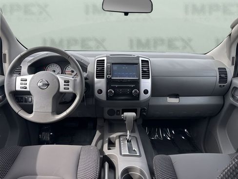 Used 2019 Nissan Frontier Desert Runner image 11
