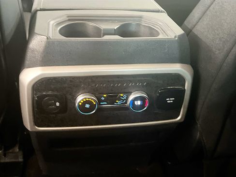 Used 2023 Ford Expedition XLT AWD/4WD image 26