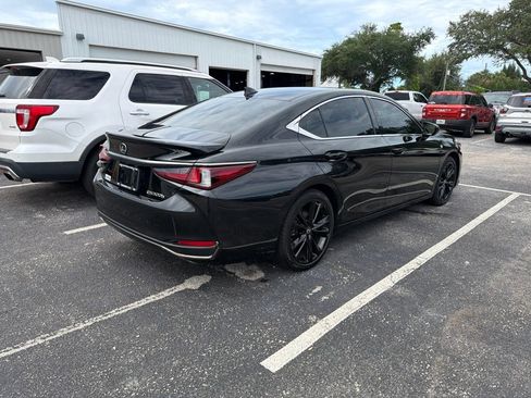 Used 2024 Lexus ES 300h F Sport w/ Accessory Package (Z2) FWD image 3