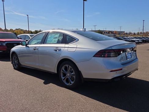 New 2025 Honda Accord EX-L image 3