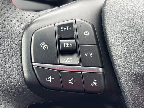 Used 2023 Ford Escape ST-Line w/ Tech Pack #1 AWD/4WD image 19