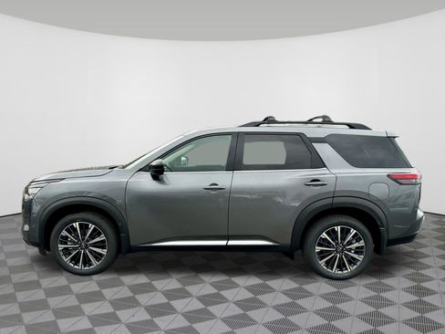 New 2026 Nissan Pathfinder Platinum AWD/4WD image 16