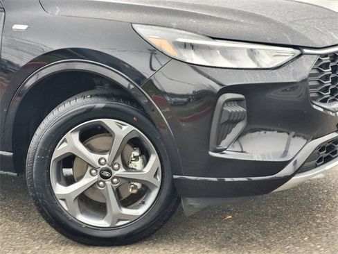 Used 2024 Ford Escape ST-Line image 9