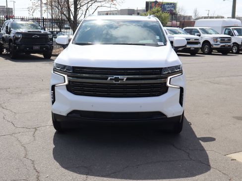 Used 2021 Chevrolet Tahoe RST w/ Luxury Package image 3