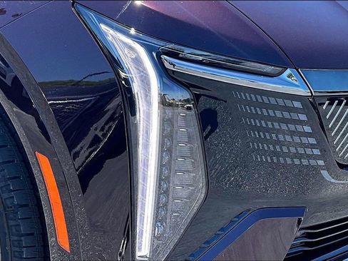 Certified 2025 Cadillac Escalade IQ Sport 2 image 32