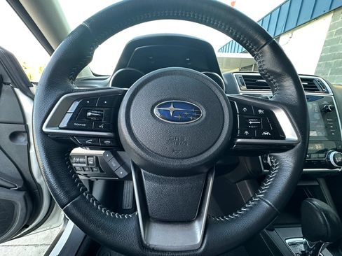 Used 2018 Subaru Outback 3.6R Limited AWD/4WD image 31