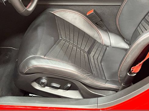 Used 2021 Chevrolet Corvette Stingray Premium Cpe w/ Z51 Performance Package RWD image 20
