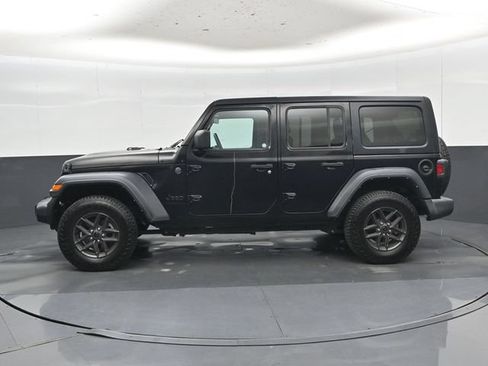 Used 2024 Jeep Wrangler Unlimited Sport AWD/4WD image 32