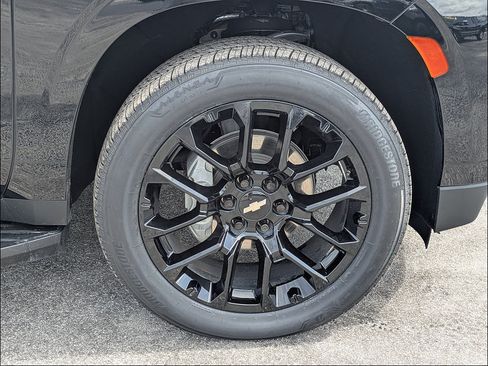 Certified 2023 Chevrolet Tahoe LS RWD image 12