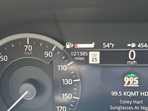 Used 2023 Jaguar F-PACE S image 9