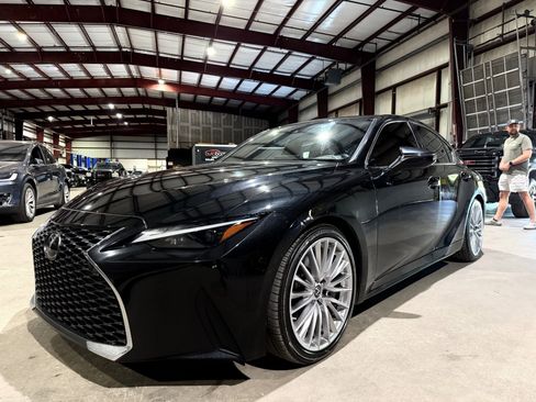 Used 2022 Lexus IS 300 w/ Premium Package RWD image 9