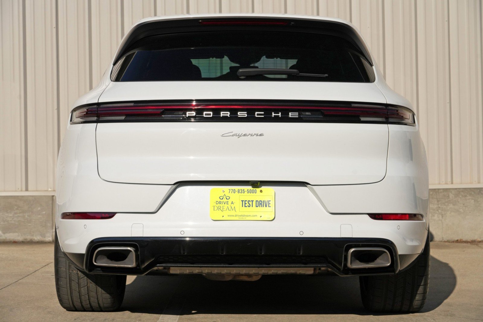 Used 2024 Porsche Cayenne AWD/4WD image 11