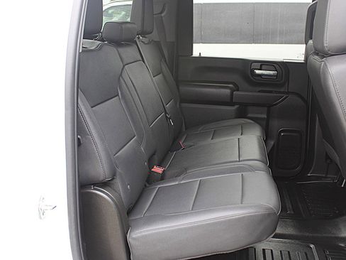 Used 2025 Chevrolet Silverado 2500 W/T w/ WT/CX Safety Package AWD/4WD image 16