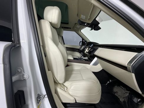 Certified 2023 Land Rover Range Rover SE image 20