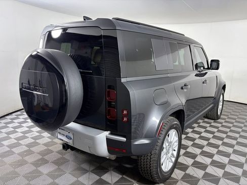 Used 2025 Land Rover Defender 110 S image 7