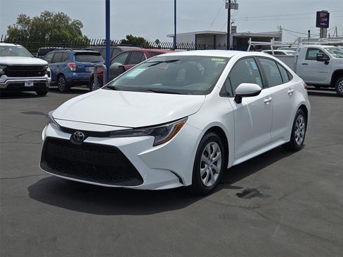 Used 2022 Toyota Corolla LE FWD image 31