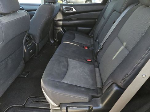 Used 2020 Nissan Pathfinder SV FWD image 26