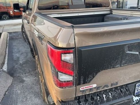 Used 2024 Nissan Titan PRO-4X w/ Pro-4x Convenience Package image 17