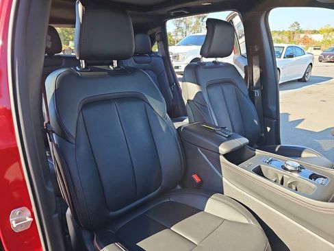 Used 2024 Jeep Wagoneer Launch Edition image 13