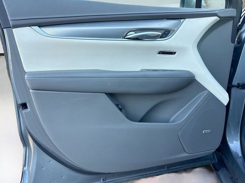 Used 2022 Cadillac XT5 Premium Luxury image 21