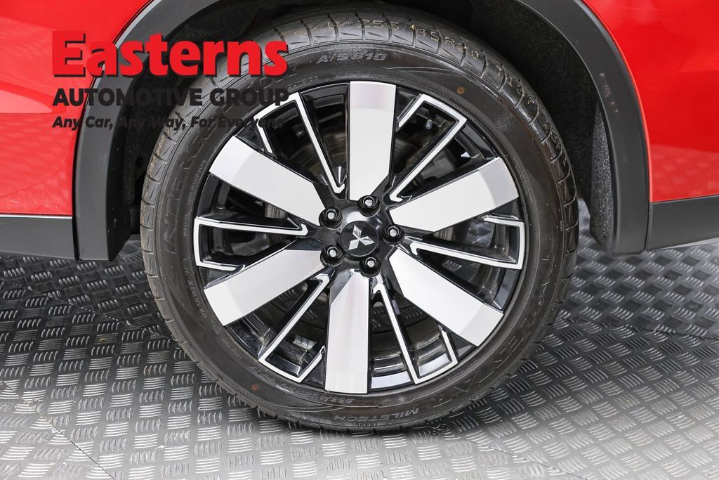 Used 2025 Mitsubishi Outlander SE AWD/4WD image 10