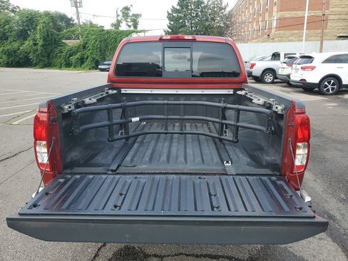 Used 2016 Nissan Frontier SV w/ SV Value Truck Package AWD/4WD image 24