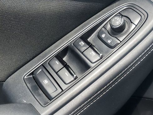 Used 2022 Subaru Forester Premium image 14