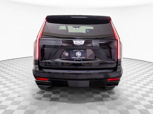 Used 2024 Cadillac Escalade Sport w/ LPO, ONYX Package image 5