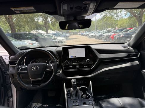 Used 2024 Toyota Highlander XSE AWD/4WD image 33