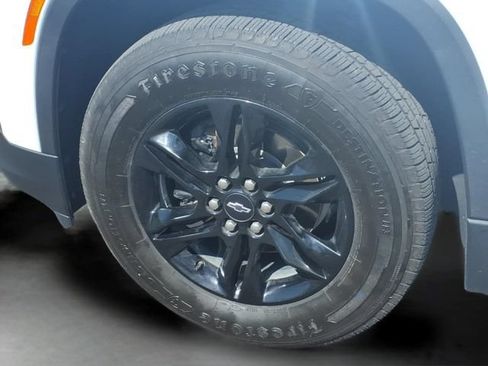 Used 2022 Chevrolet Traverse LS w/ Midnight/Sport Edition FWD image 18
