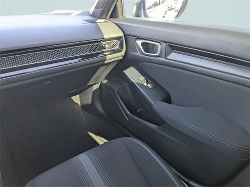 Used 2023 Honda Civic Sport image 15