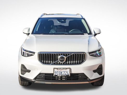 Certified 2025 Volvo XC40 B5 Core w/ Protection Package Premier image 2