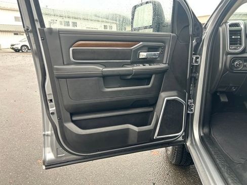 Used 2024 RAM 2500 Laramie image 20