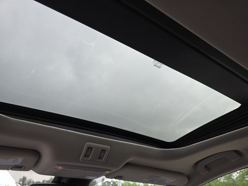 Used 2023 Nissan Murano SL w/ SL Moonroof Package AWD/4WD image 17