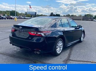 Used 2023 Toyota Camry SE FWD video 3